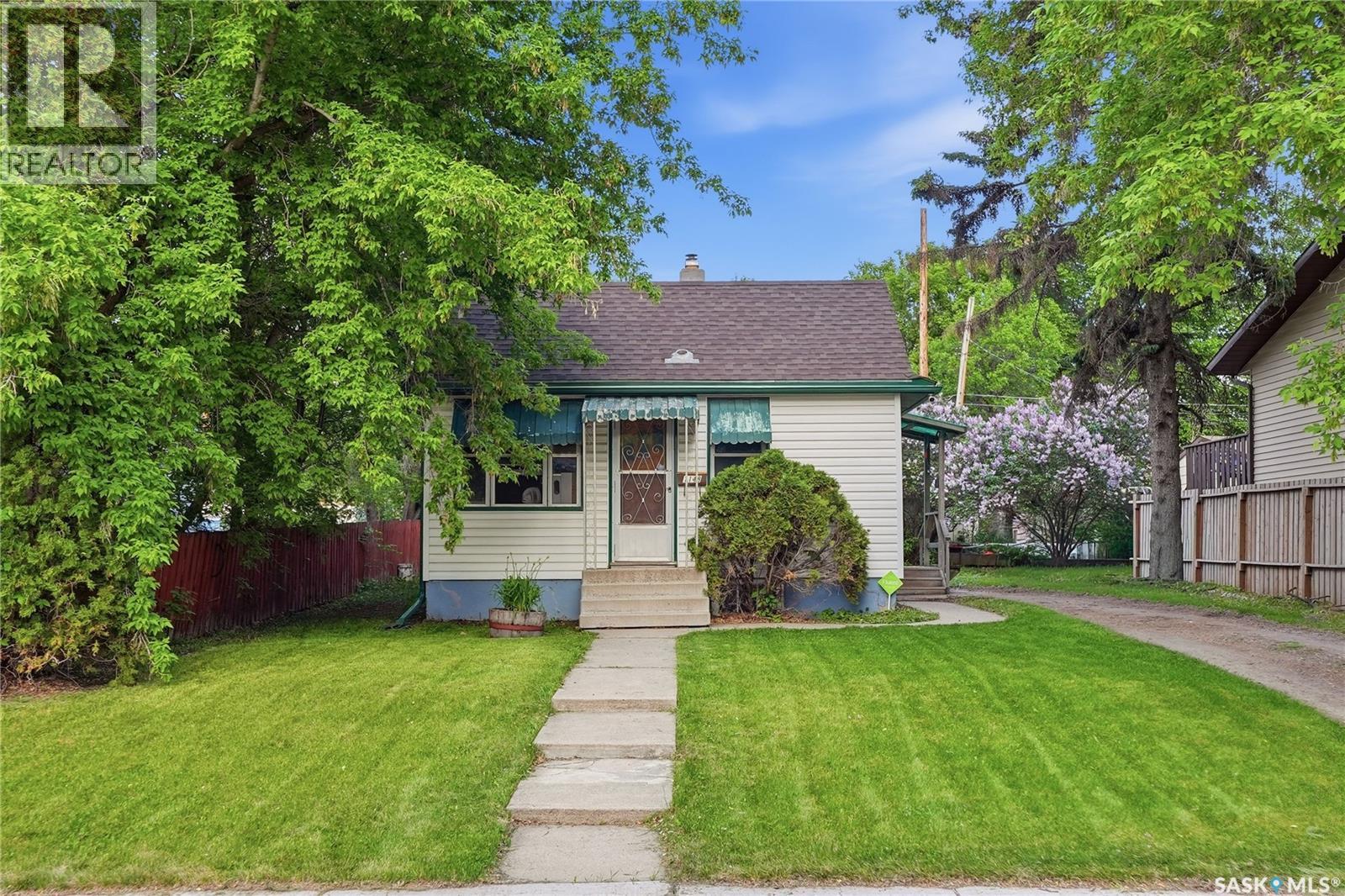 1148 K Avenue N, Saskatoon, Saskatchewan  S7N 2N8 - Photo 3 - SK038095