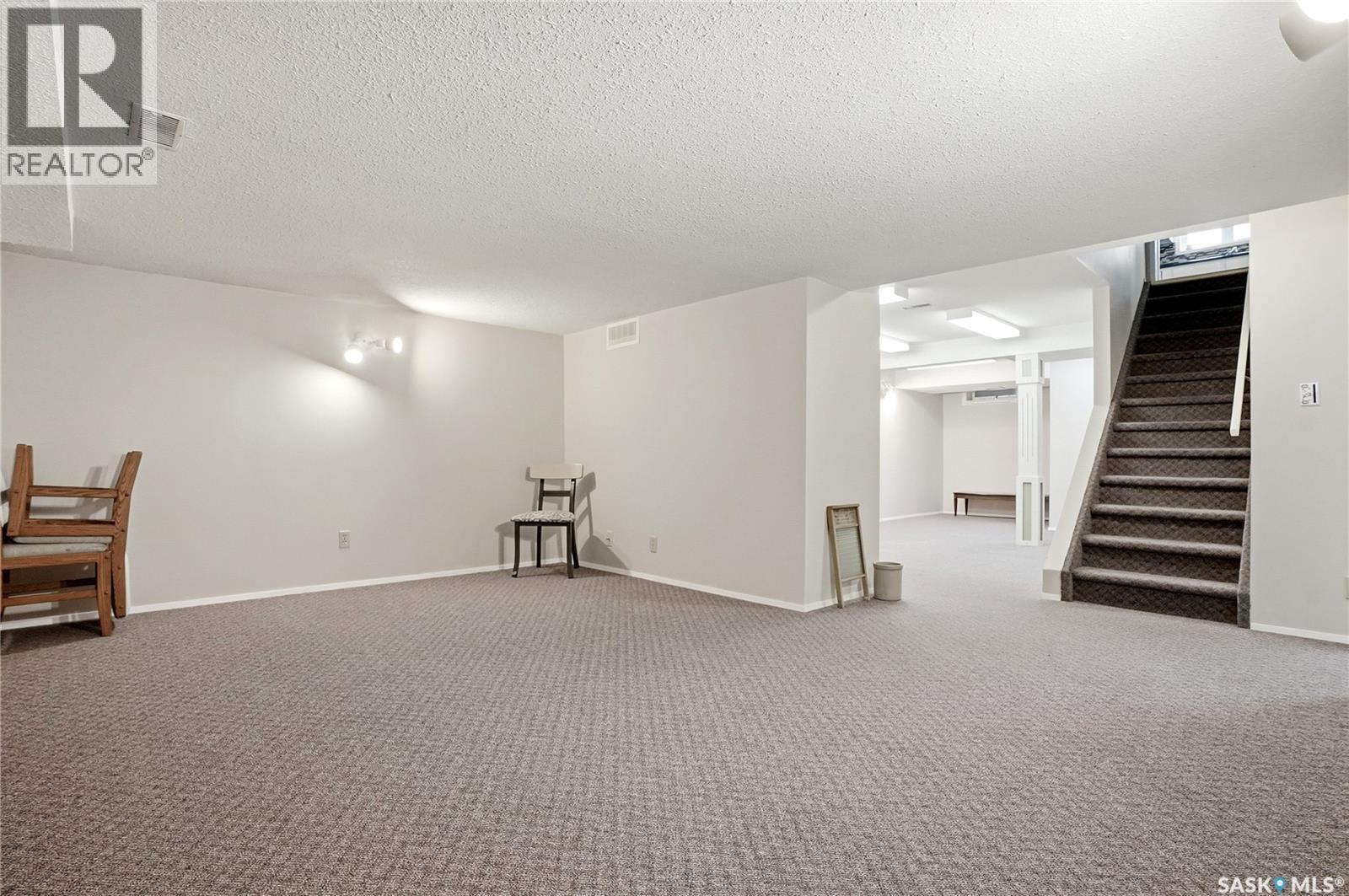 723 Candle Court, Saskatoon, Saskatchewan  S7K 4Z9 - Photo 40 - SK038073