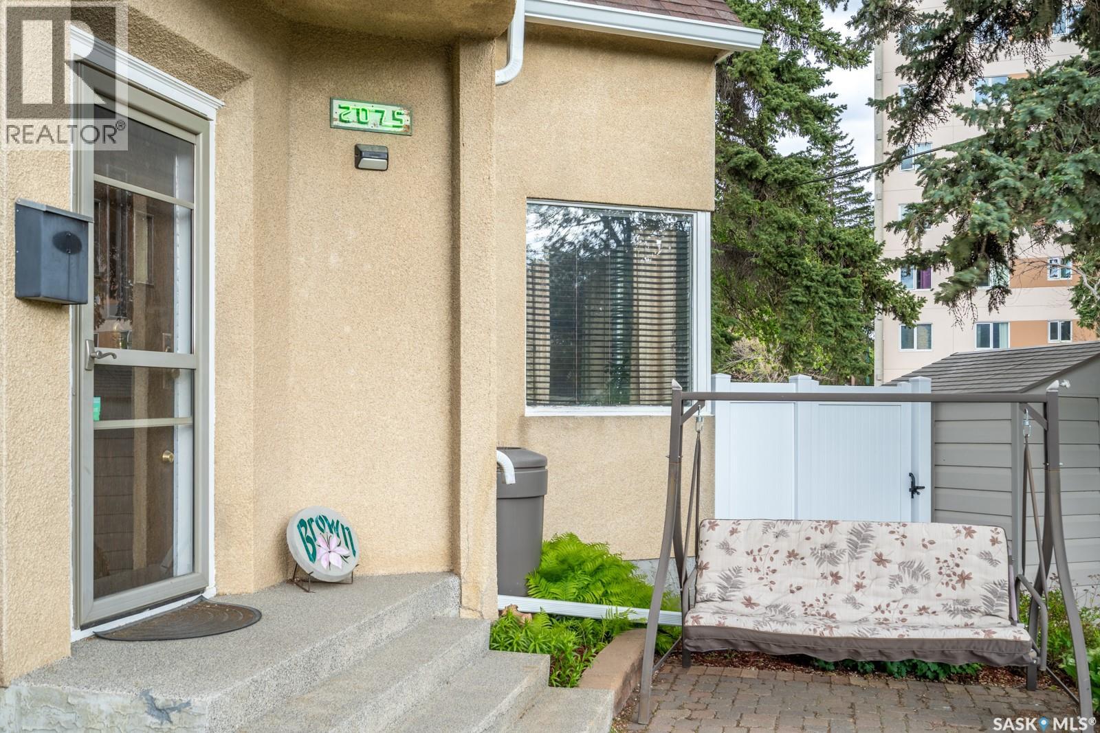 2075 Quebec Street, Regina, Saskatchewan  S4P 1K1 - Photo 4 - SK037982