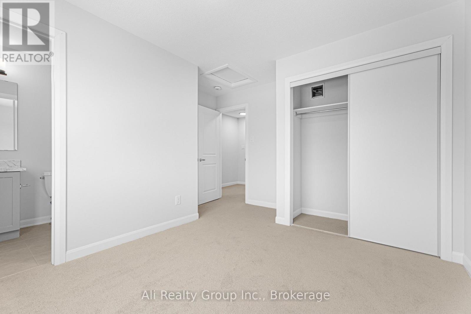 10 - 301 Glenroy Gilbert Drive, Ottawa, Ontario  K2J 5W2 - Photo 12 - X13239674