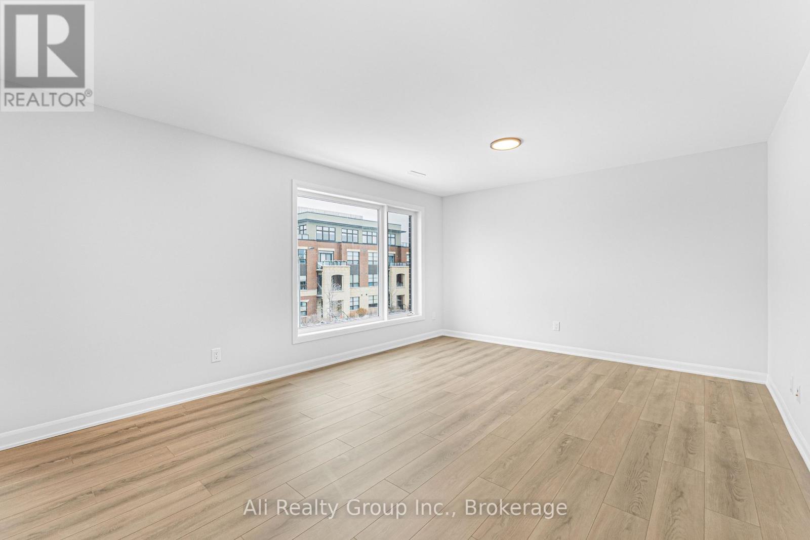 10 - 301 Glenroy Gilbert Drive, Ottawa, Ontario  K2J 5W2 - Photo 3 - X13239674