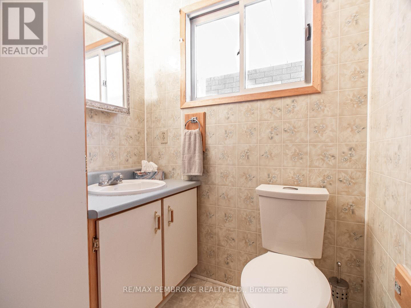 701 Smaglinski Stoppa Parkway, Madawaska Valley, Ontario  K0J 2N0 - Photo 10 - X13239634