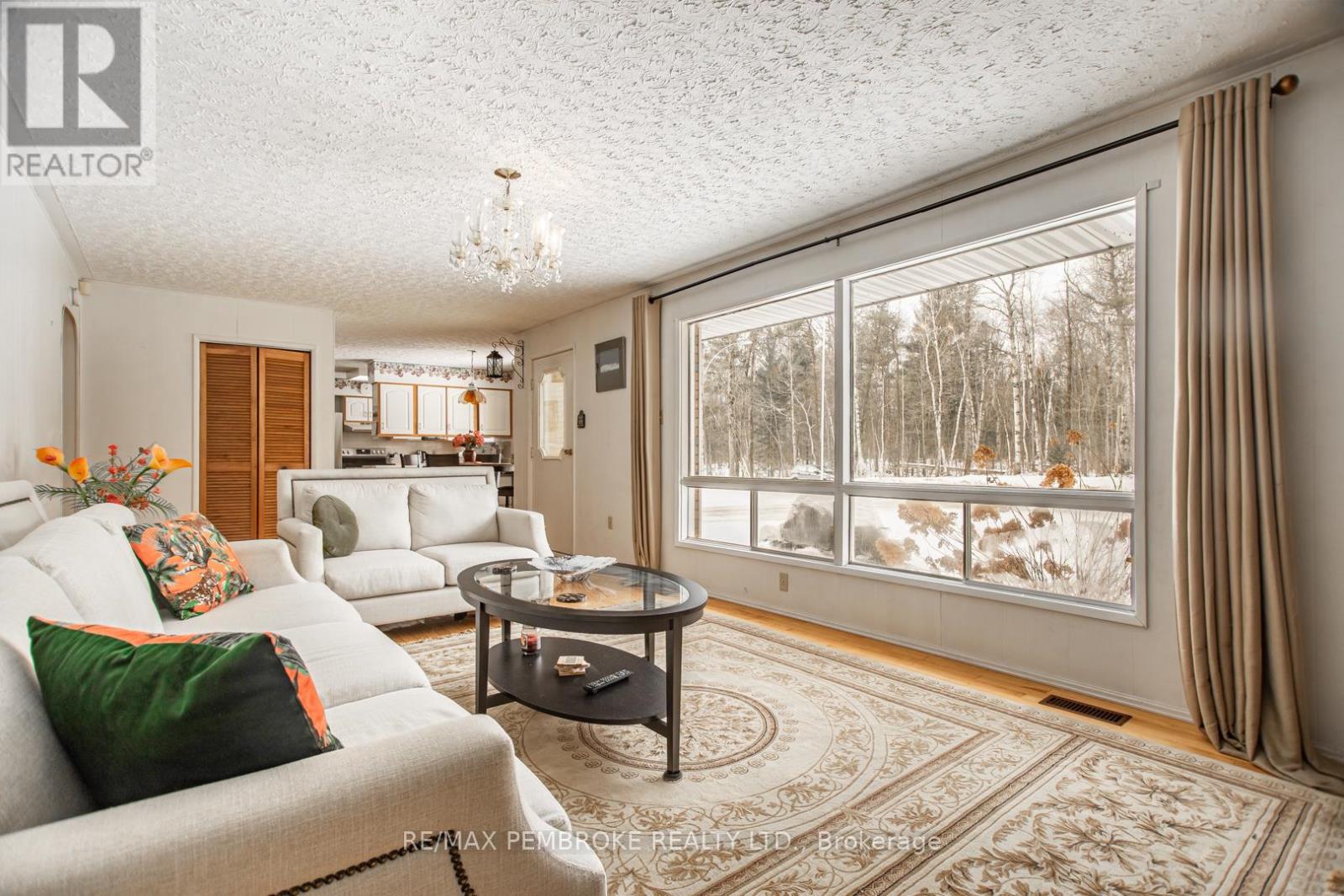 701 Smaglinski Stoppa Parkway, Madawaska Valley, Ontario  K0J 2N0 - Photo 5 - X13239634