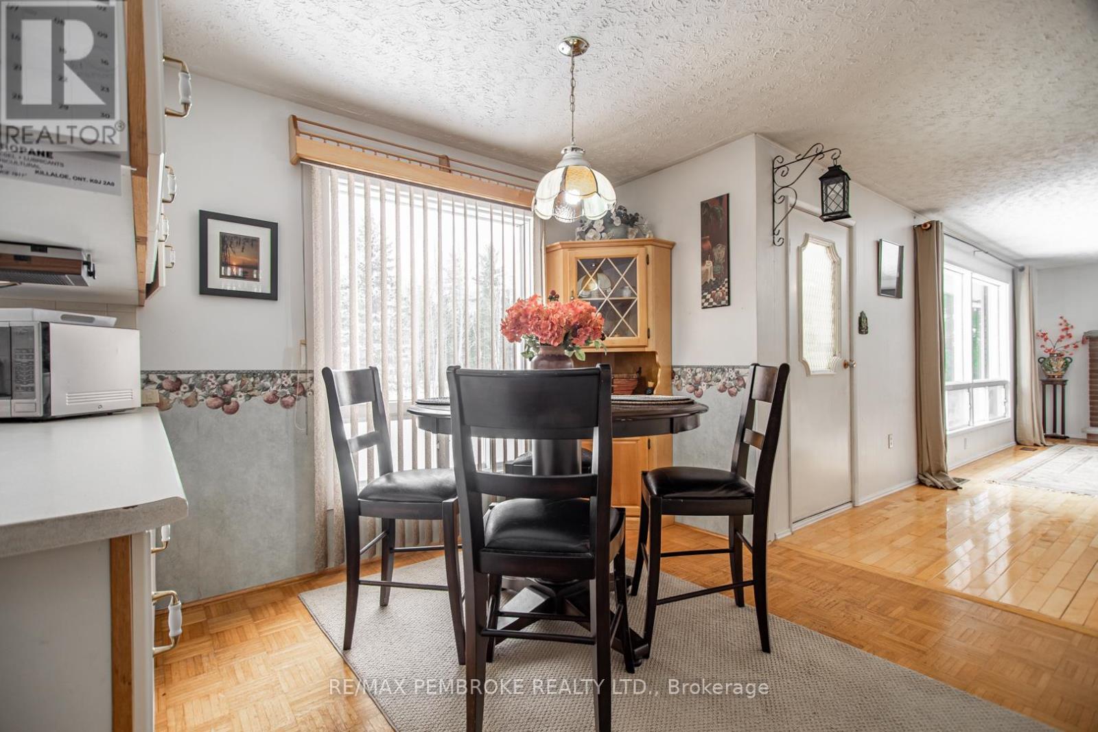 701 Smaglinski Stoppa Parkway, Madawaska Valley, Ontario  K0J 2N0 - Photo 7 - X13239634