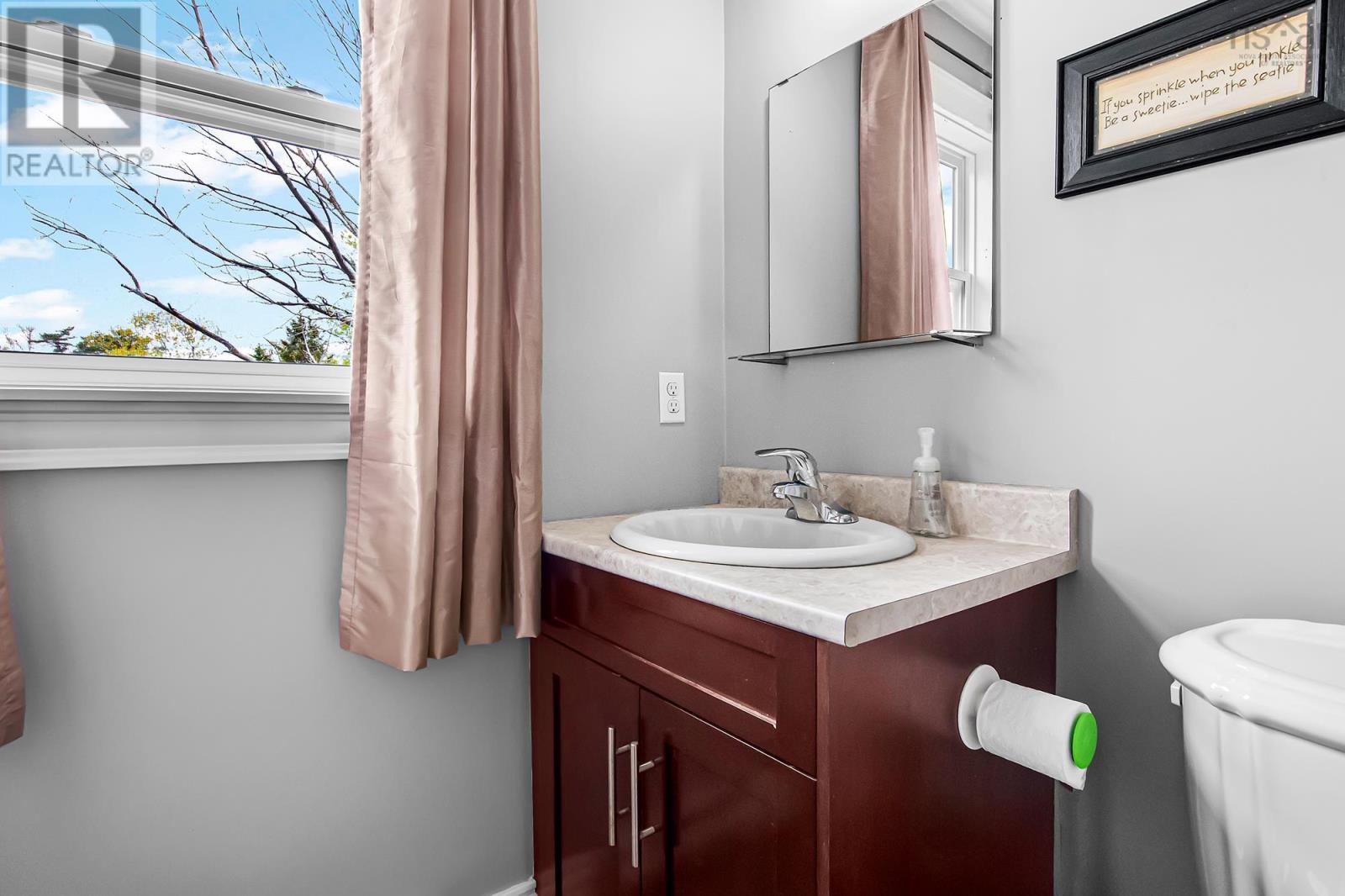 22 Hillcrest Avenue, Lower Sackville, Nova Scotia  B4C 1X1 - Photo 27 - 202613237