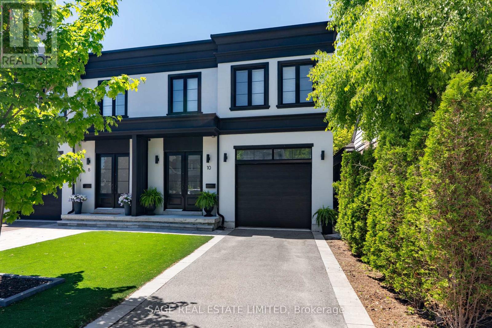 10 BRANT AVENUE, Mississauga, Ontario