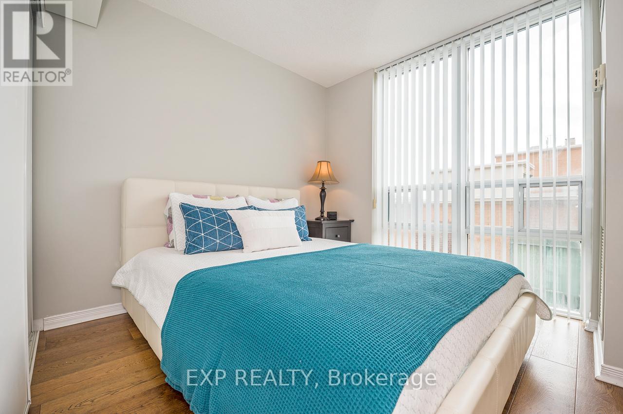 1403 - 15 Michael Power Place, Toronto, Ontario  M9A 5G4 - Photo 15 - W13239060