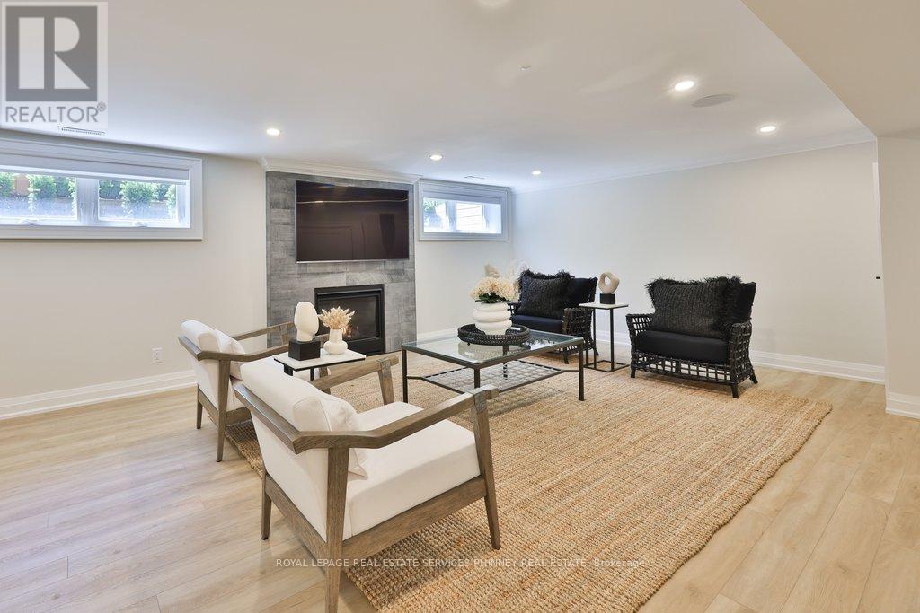 1638 Ruscombe Close, Mississauga, Ontario  L5J 1Y3 - Photo 28 - W13239120