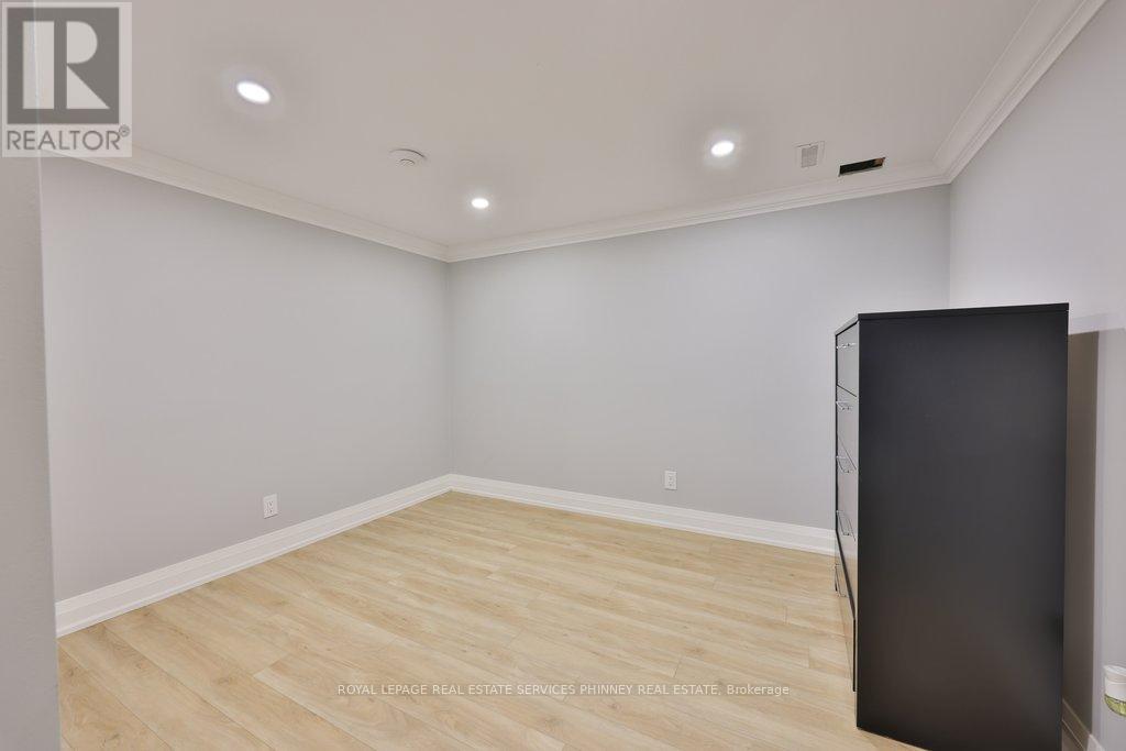 1638 Ruscombe Close, Mississauga, Ontario  L5J 1Y3 - Photo 31 - W13239120