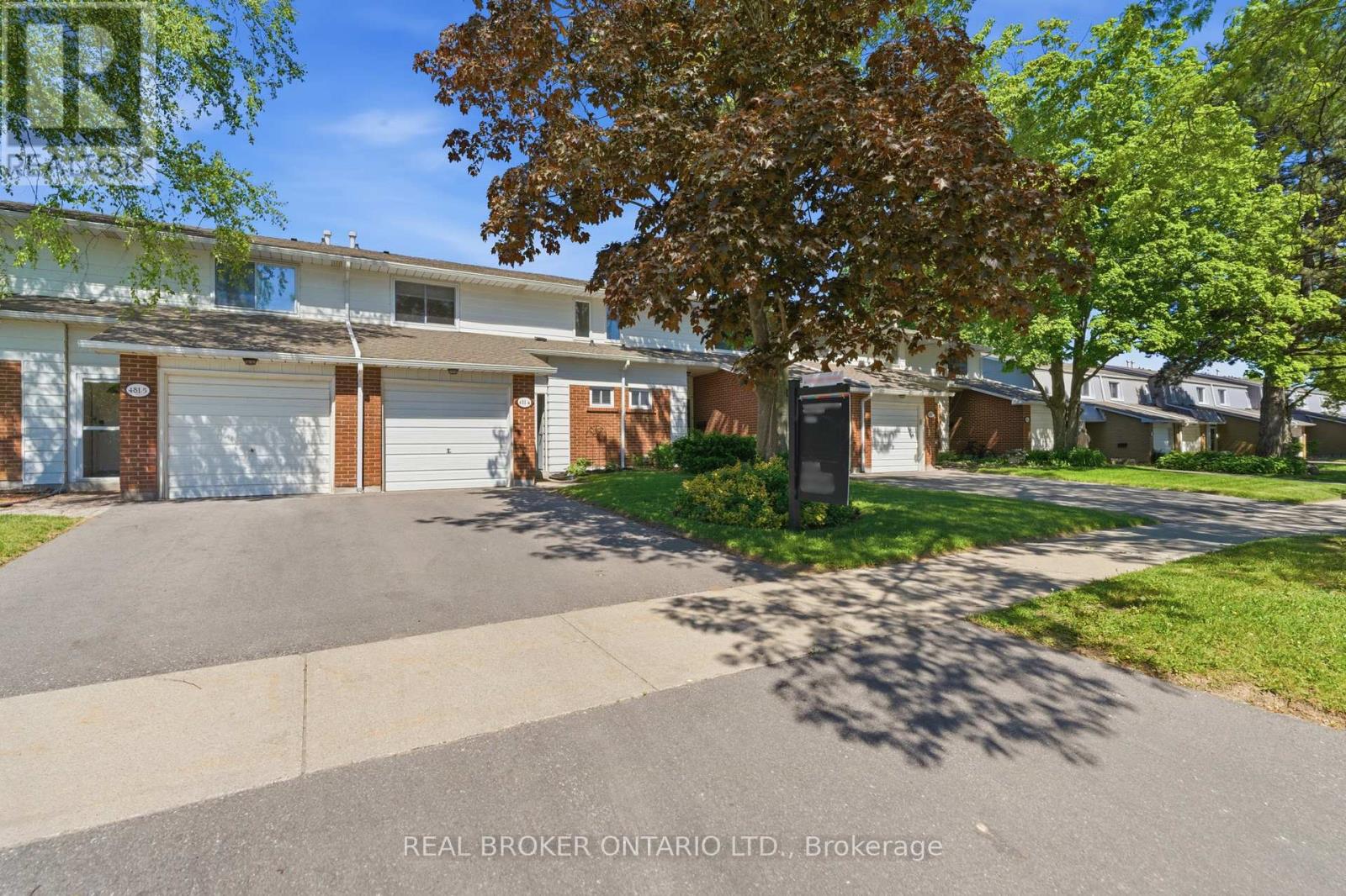 4 - 481 Woodview Road, Burlington, Ontario  L7N 2Z9 - Photo 2 - W13239156