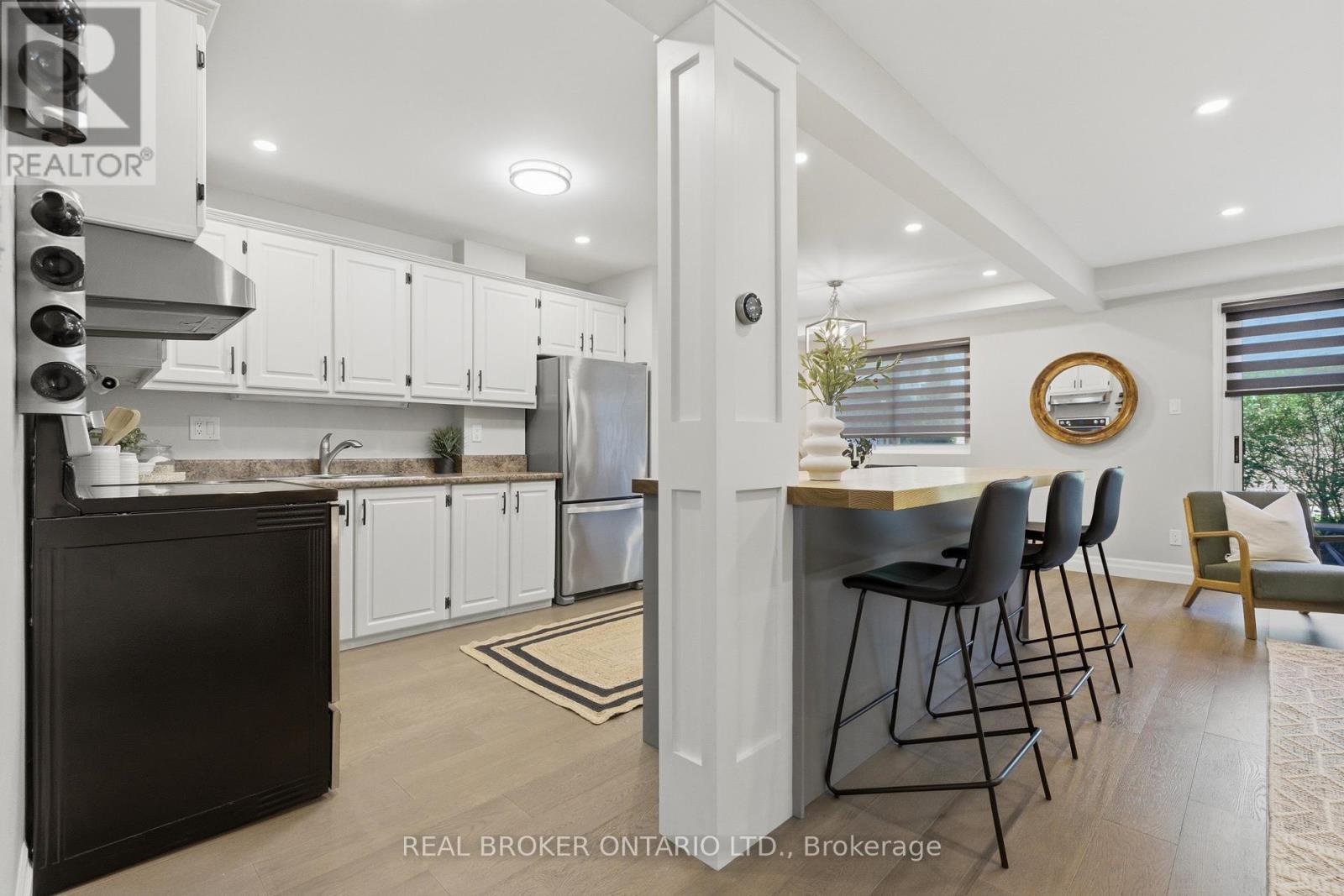 4 - 481 Woodview Road, Burlington, Ontario  L7N 2Z9 - Photo 8 - W13239156