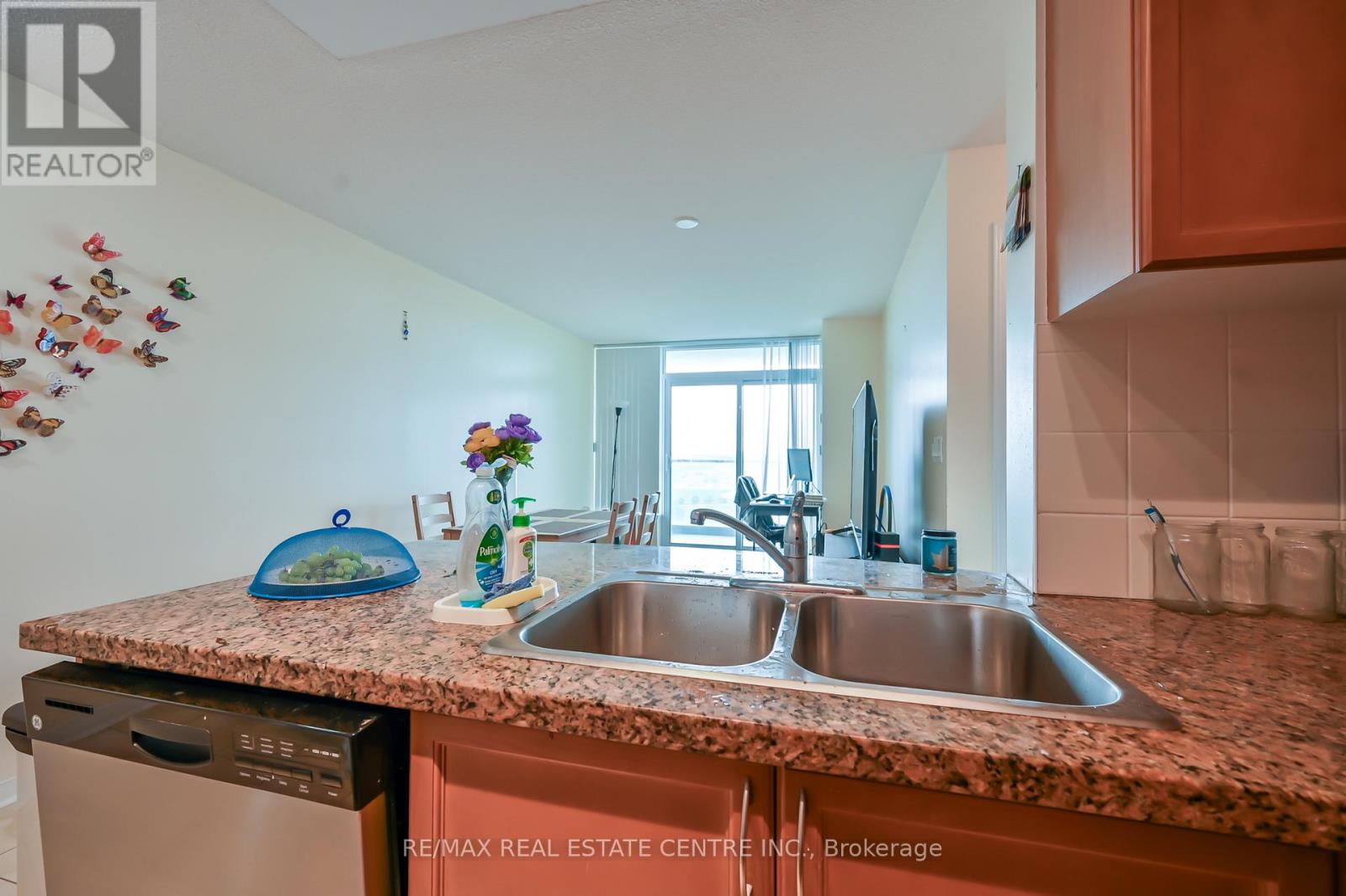 1611 - 4900 Glen Erin Drive, Mississauga, Ontario  L5M 7S2 - Photo 11 - W13239160