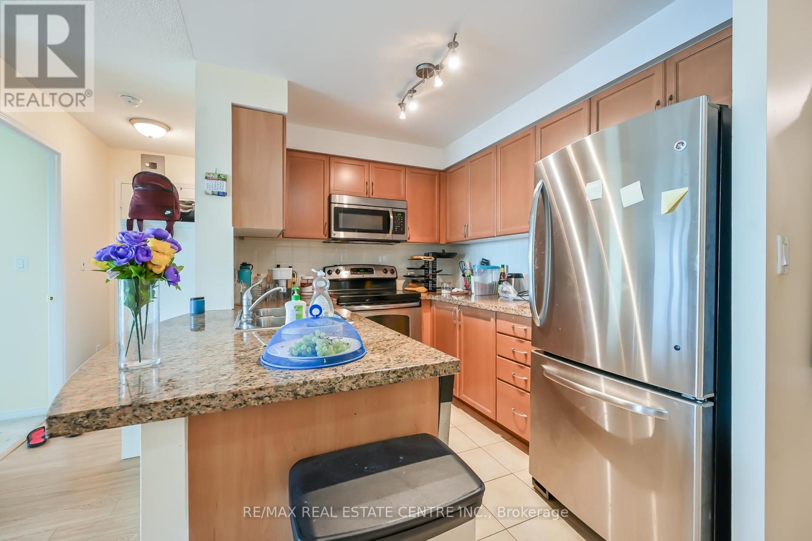 1611 - 4900 Glen Erin Drive, Mississauga, Ontario  L5M 7S2 - Photo 8 - W13239160