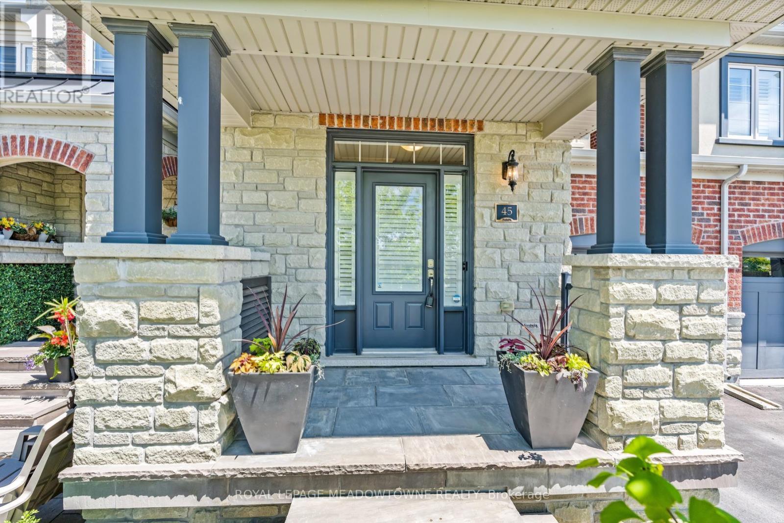 45 Rain Forest Lane, Halton Hills, Ontario  L7G 0L8 - Photo 4 - W13239172