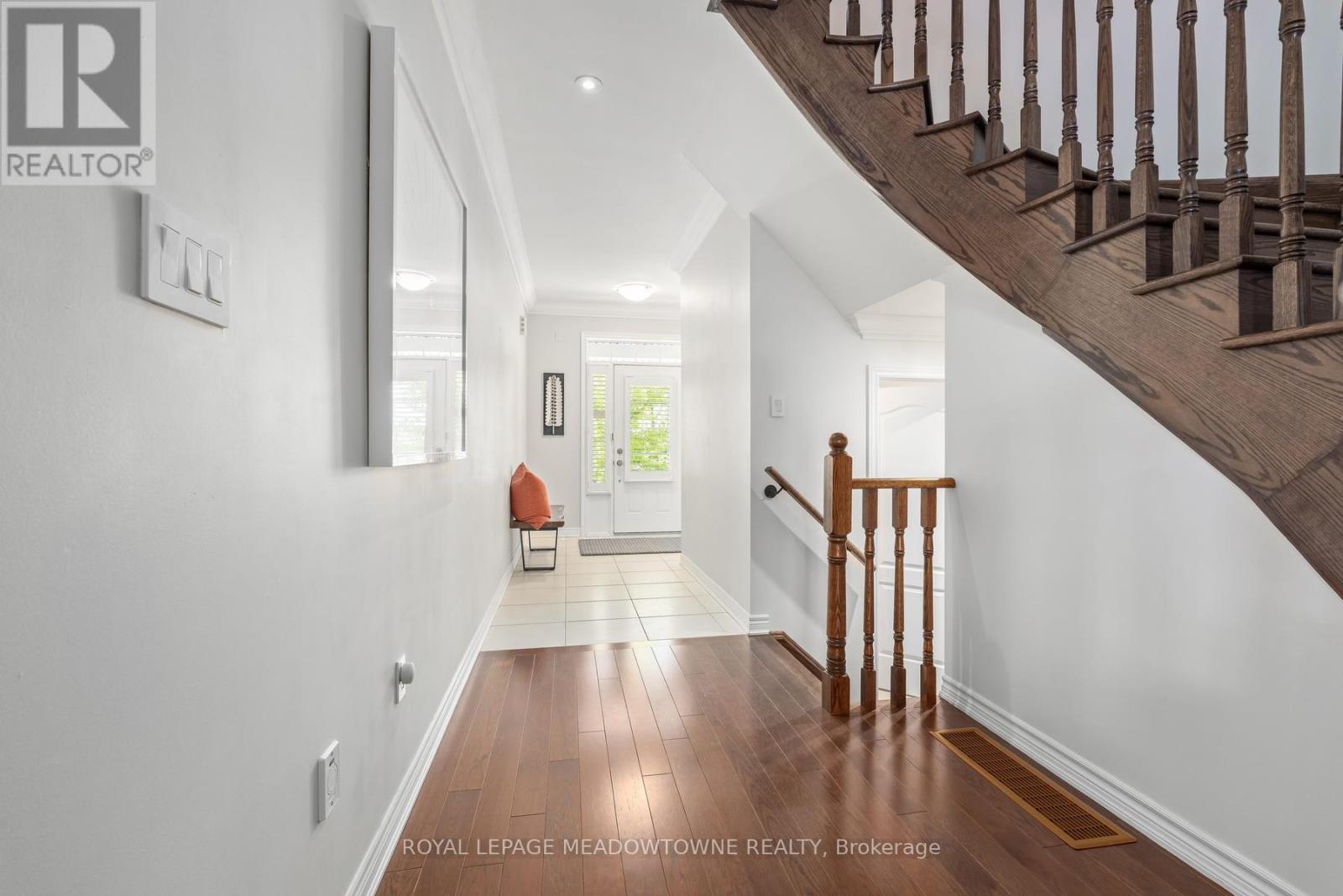 45 Rain Forest Lane, Halton Hills, Ontario  L7G 0L8 - Photo 6 - W13239172