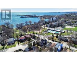 175B LAKE SHORE DRIVE, Toronto, Ontario