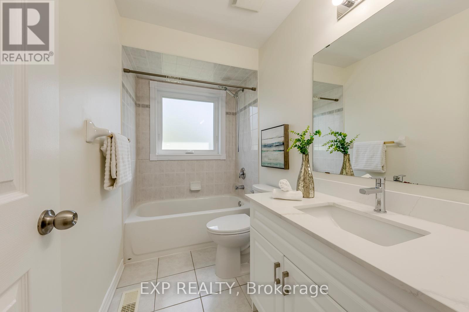3079 Turbine Crescent, Mississauga, Ontario  L5M 6X1 - Photo 10 - W13239250