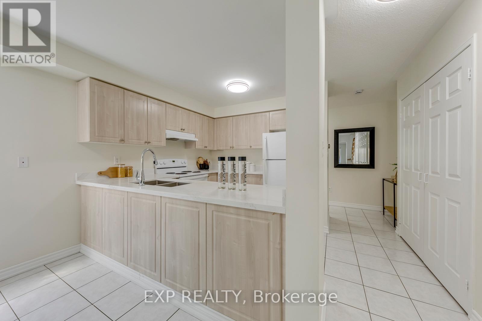 3079 Turbine Crescent, Mississauga, Ontario  L5M 6X1 - Photo 16 - W13239250