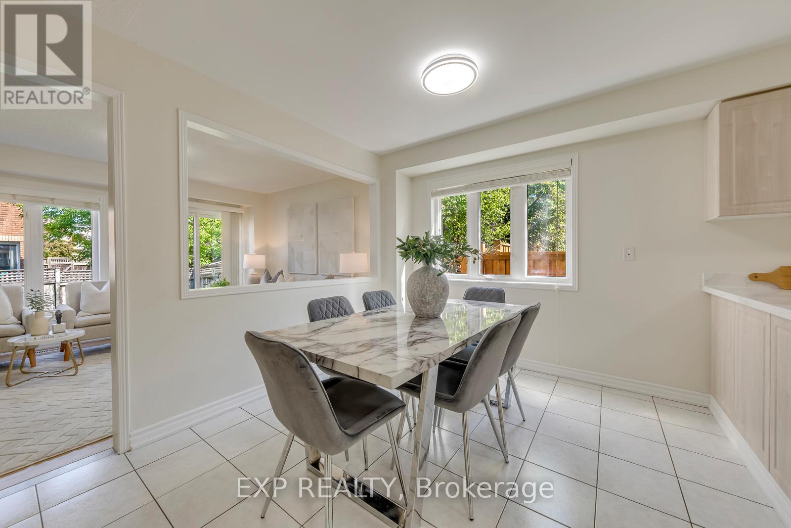 3079 Turbine Crescent, Mississauga, Ontario  L5M 6X1 - Photo 5 - W13239250