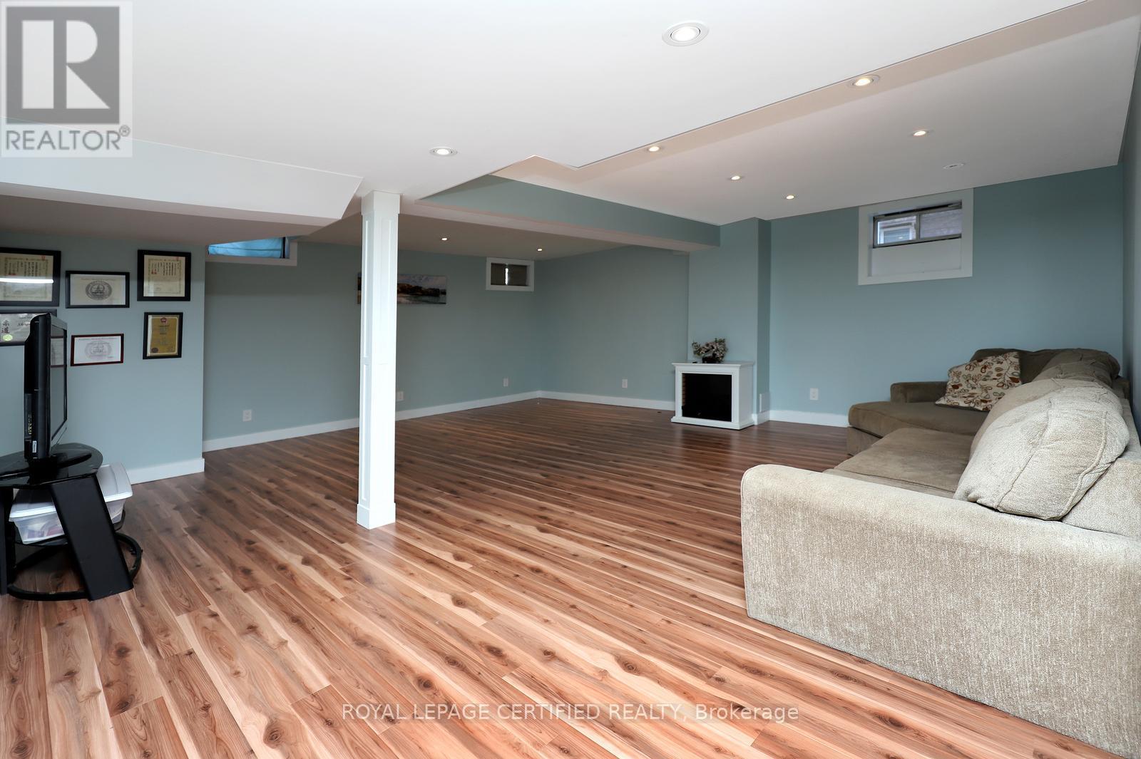 9 Split Rail Road, Brampton, Ontario  L6X 4S1 - Photo 32 - W13239270