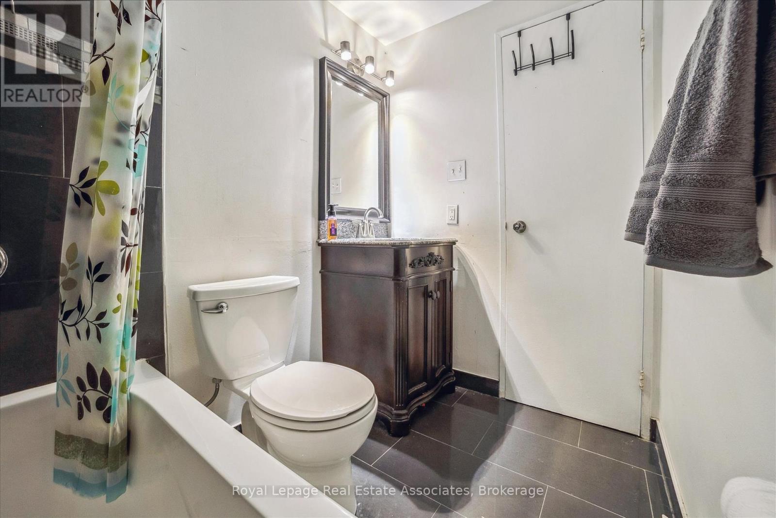 53 - 2035 South Millway, Mississauga, Ontario  L5L 1R7 - Photo 27 - W13239294