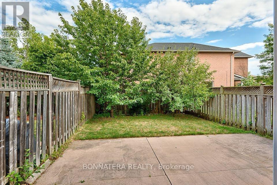 2399 Newcastle Crescent, Oakville, Ontario  L6M 4P8 - Photo 13 - W13239314