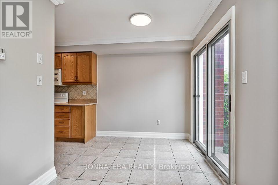 2399 Newcastle Crescent, Oakville, Ontario  L6M 4P8 - Photo 5 - W13239314