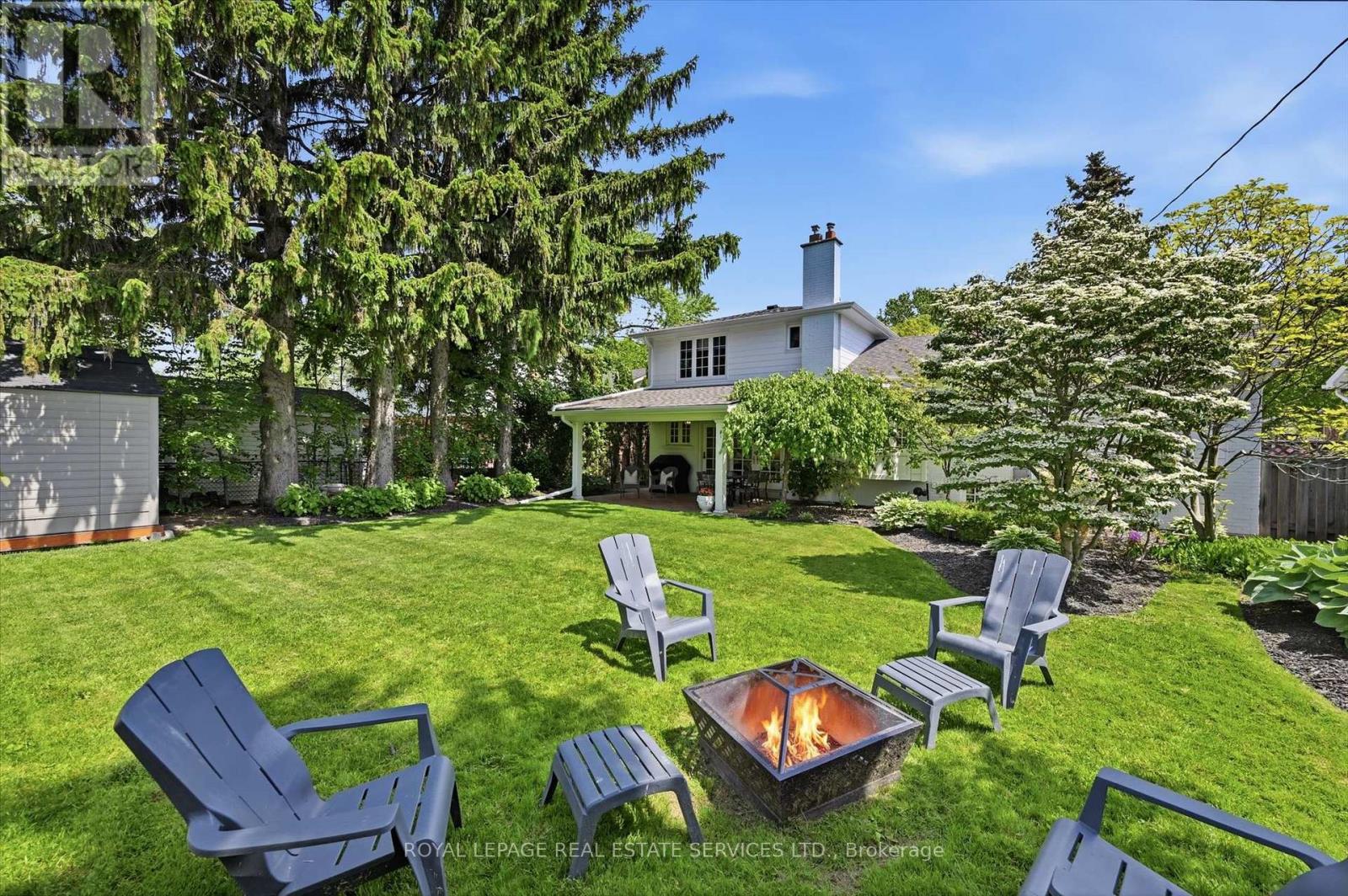 194 Solingate Drive, Oakville, Ontario  L6L 3T1 - Photo 2 - W13239340