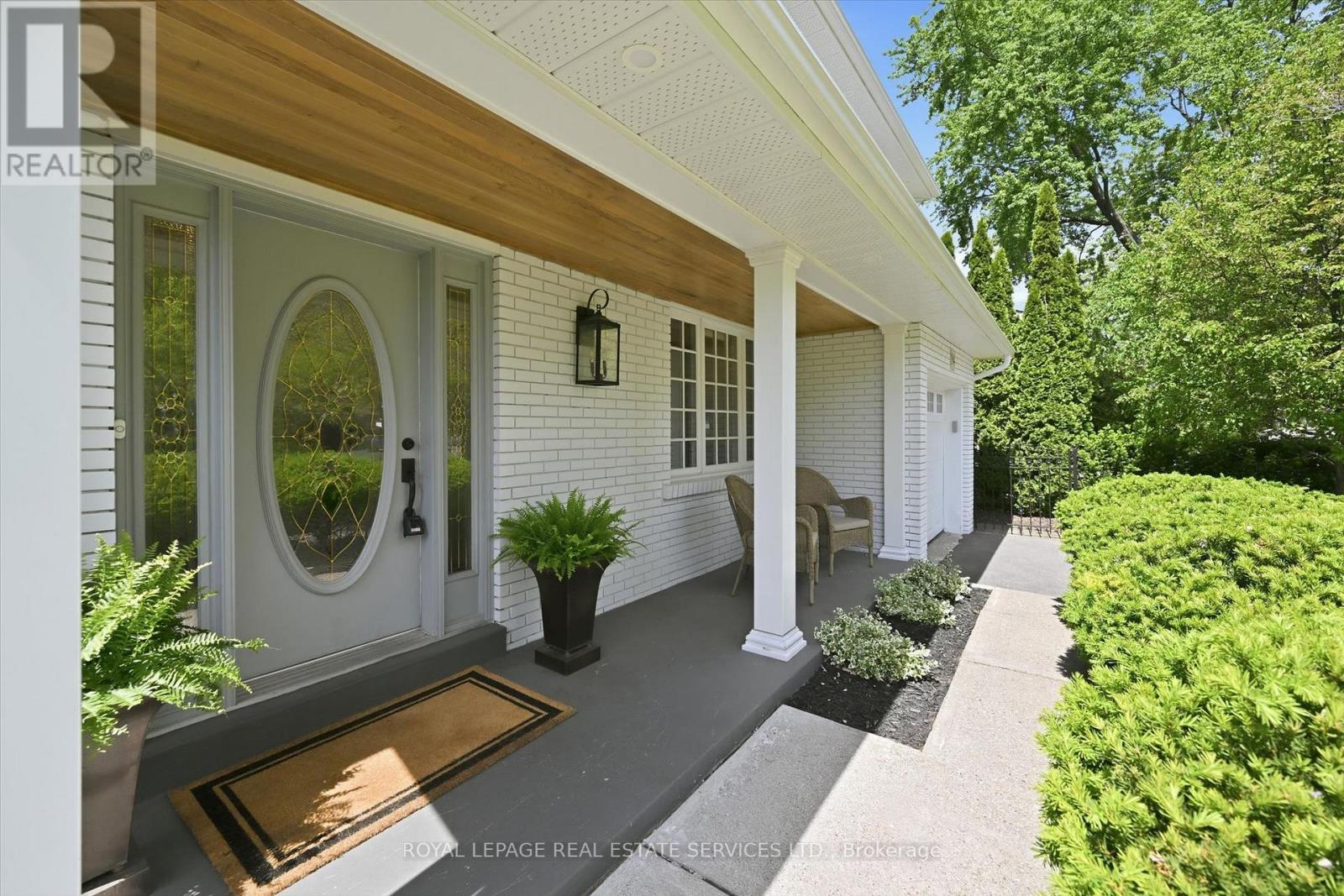 194 Solingate Drive, Oakville, Ontario  L6L 3T1 - Photo 8 - W13239340