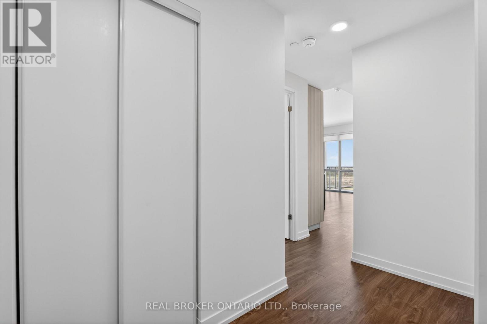 416 - 251 Masonry Way, Mississauga, Ontario  L5H 0B3 - Photo 4 - W13239394