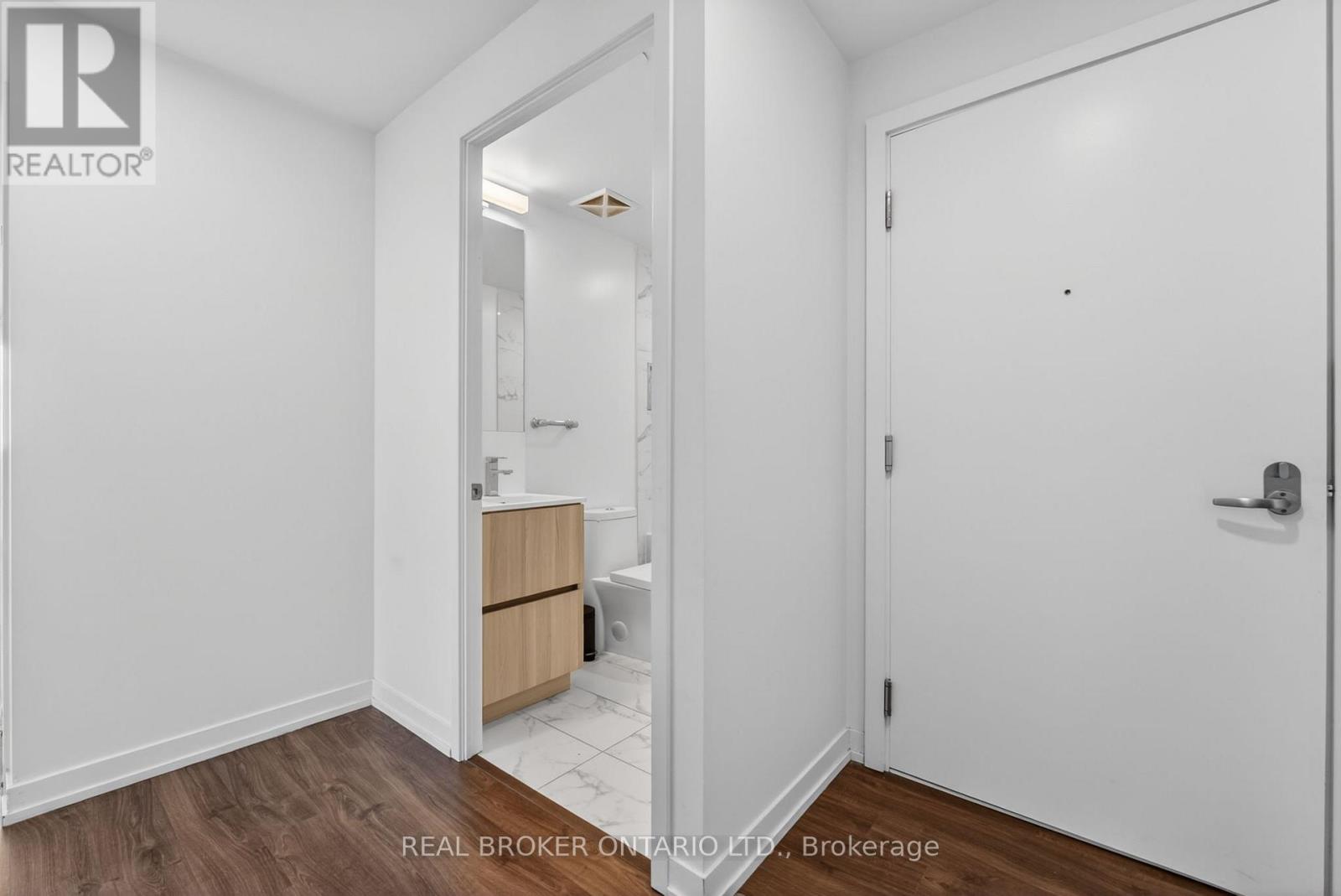 416 - 251 Masonry Way, Mississauga, Ontario  L5H 0B3 - Photo 5 - W13239394
