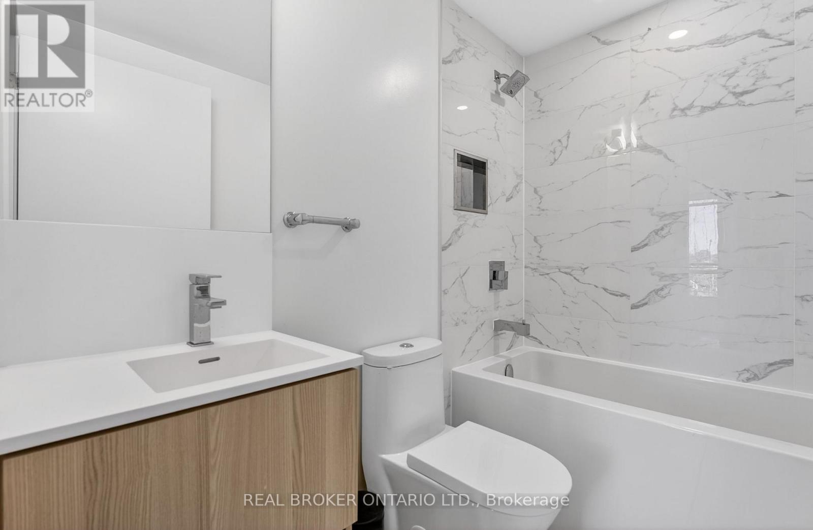 416 - 251 Masonry Way, Mississauga, Ontario  L5H 0B3 - Photo 6 - W13239394