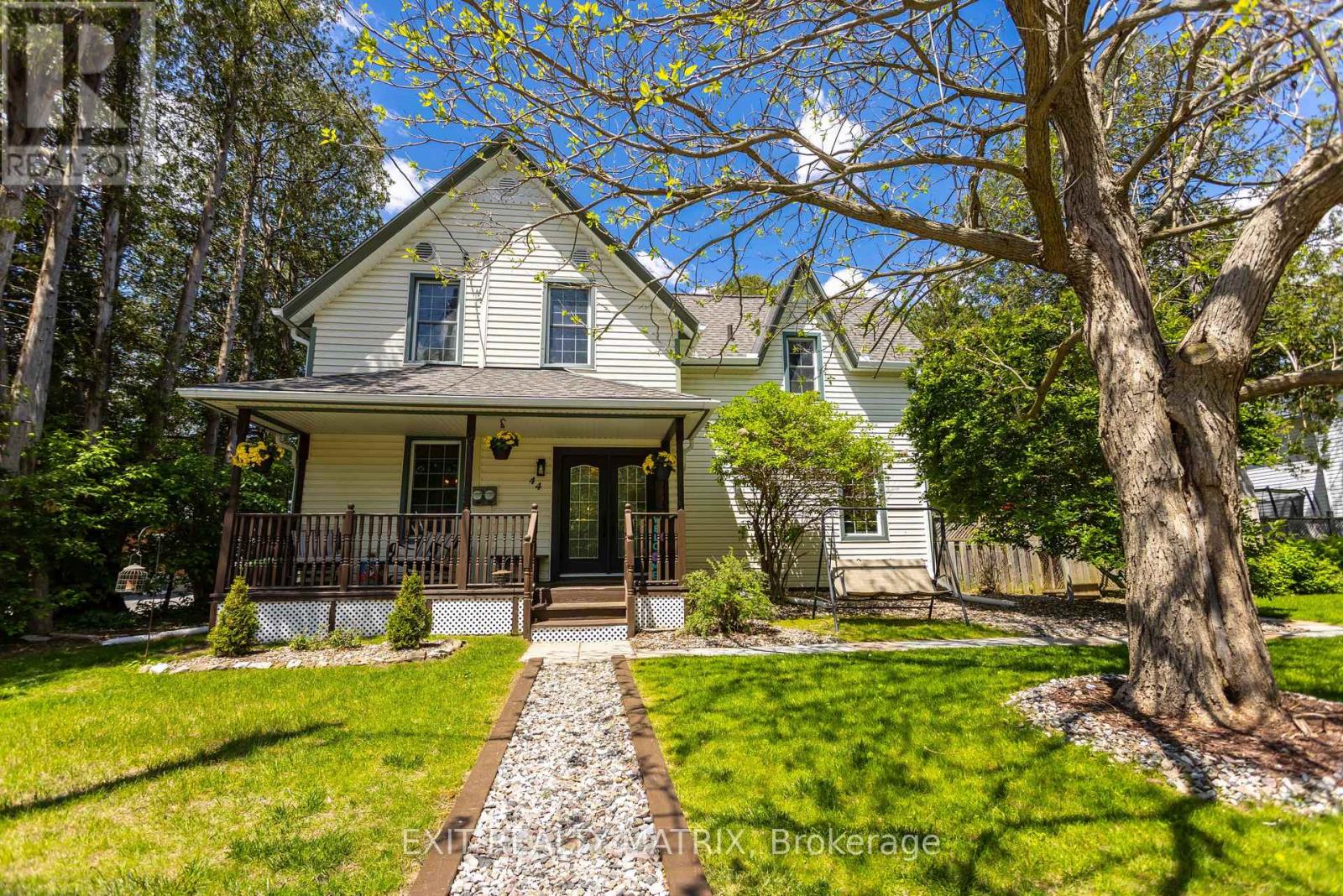 44 MILL STREET, Russell, Ontario