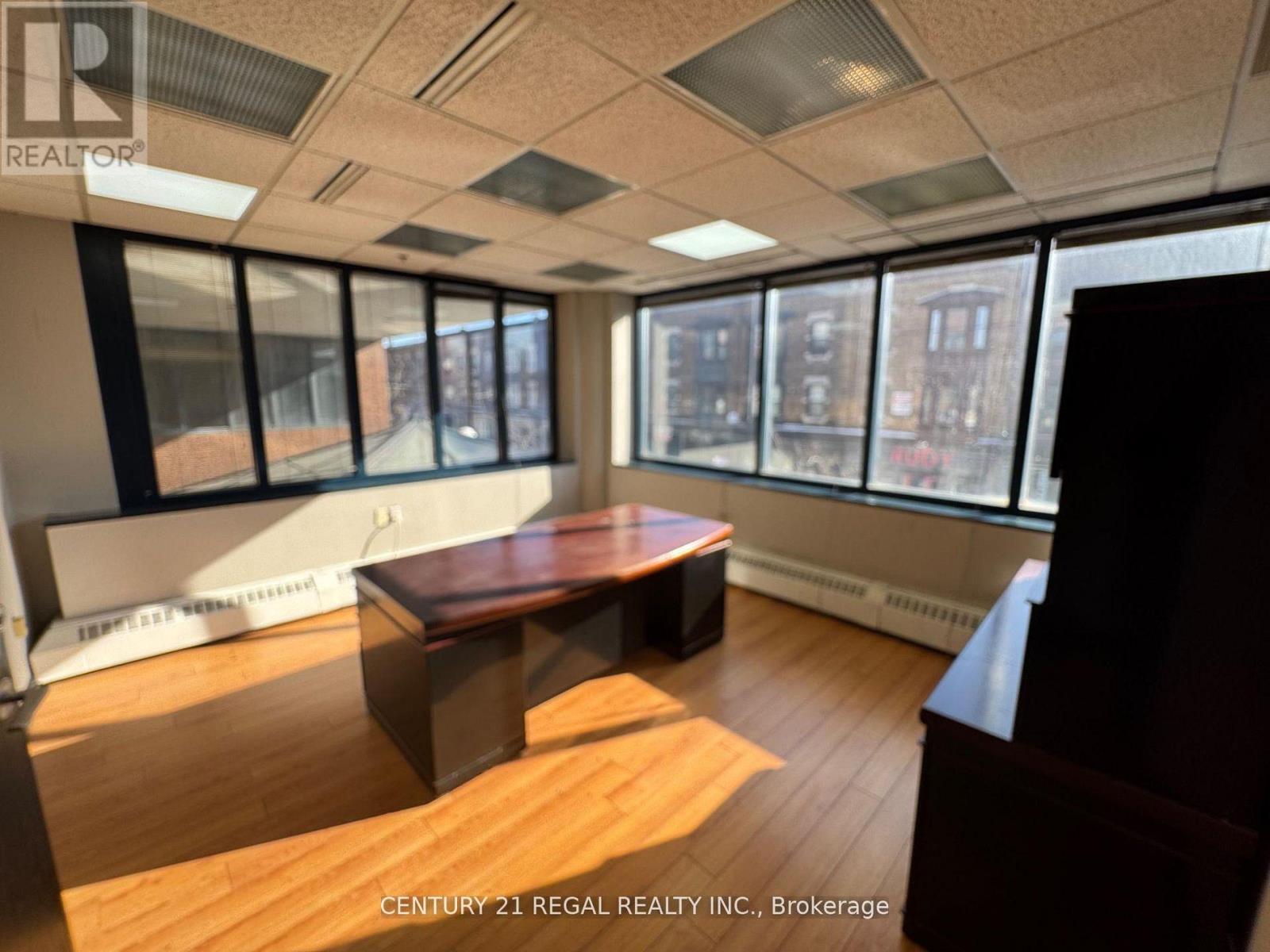 201 - 622 COLLEGE STREET, Toronto, Ontario