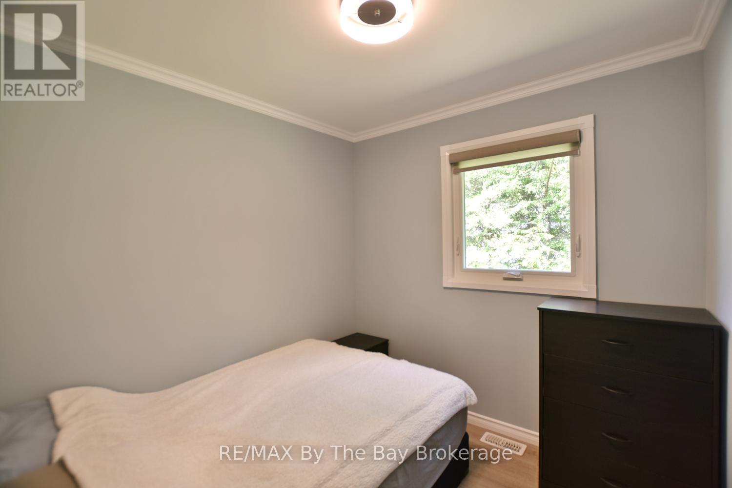 23 Sunnidale Road N, Wasaga Beach, Ontario  L9Z 2B7 - Photo 16 - S13239614