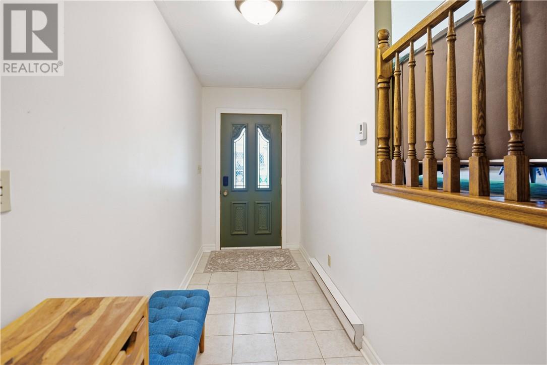 1765 Graywood Drive, Sudbury, Ontario  P3A 5S5 - Photo 3 - 2128308