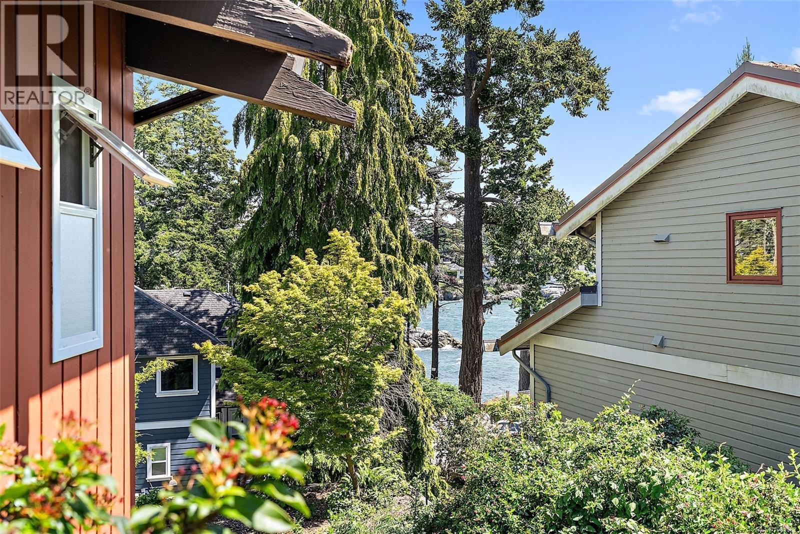 1413 Beatty St, Esquimalt, British Columbia  V9A 5L5 - Photo 26 - 1031082