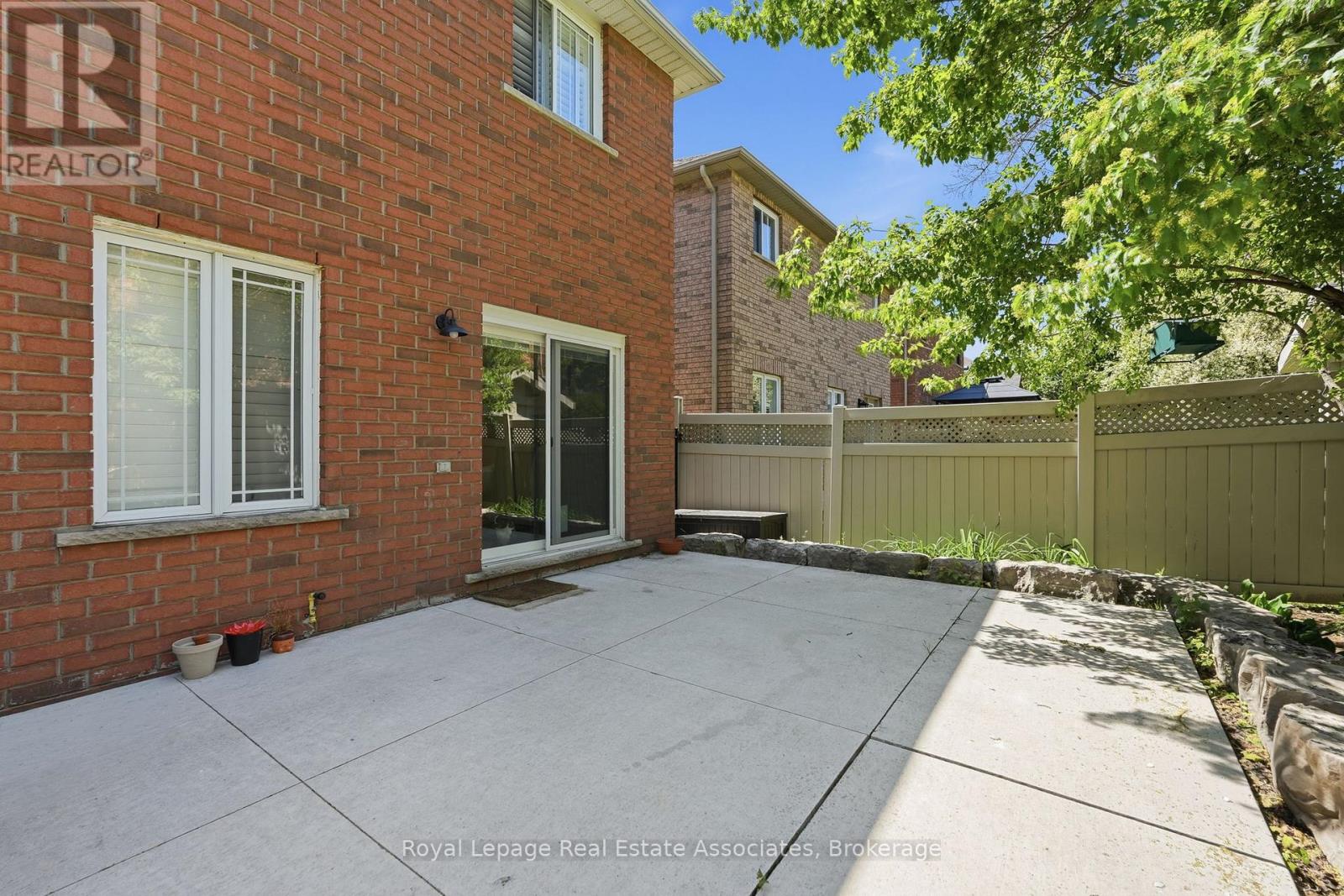 31 Commando Court, Hamilton, Ontario  L8B 0J6 - Photo 36 - X13239098