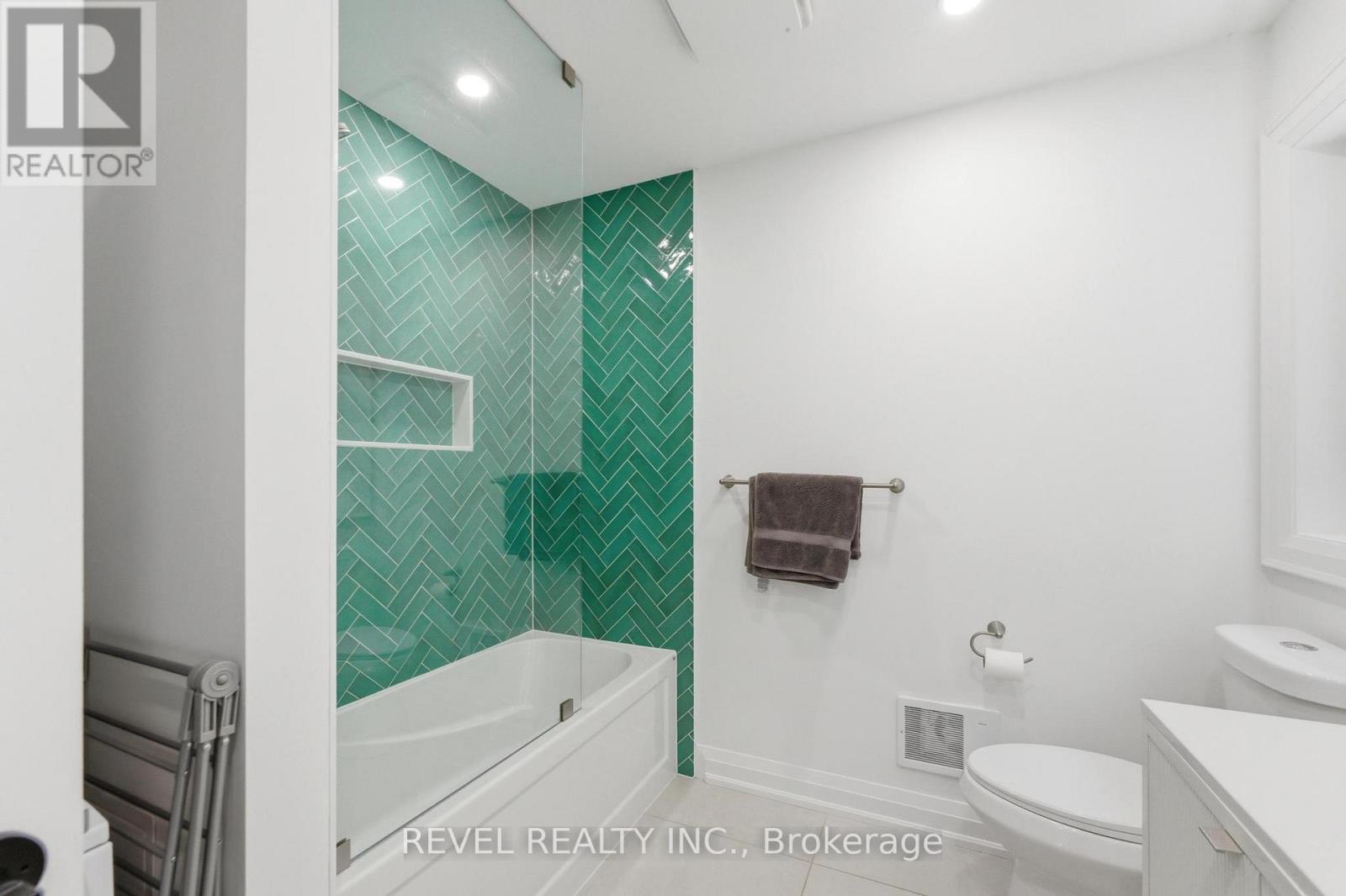 82 Cumming Court, Hamilton, Ontario  L9G 1V3 - Photo 38 - X13239310
