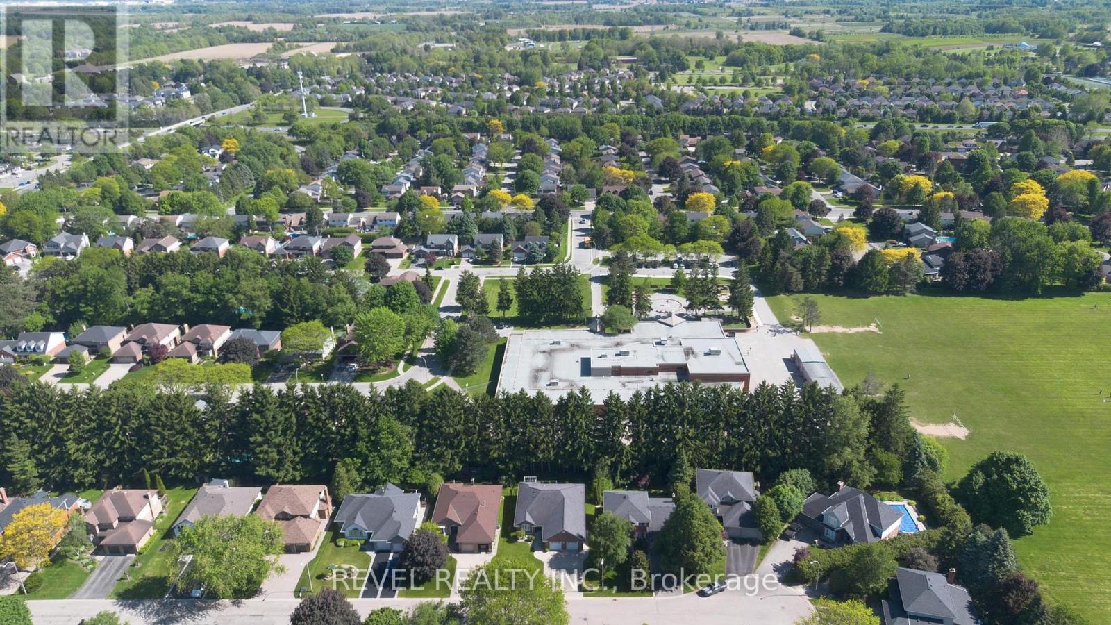 82 Cumming Court, Hamilton, Ontario  L9G 1V3 - Photo 45 - X13239310