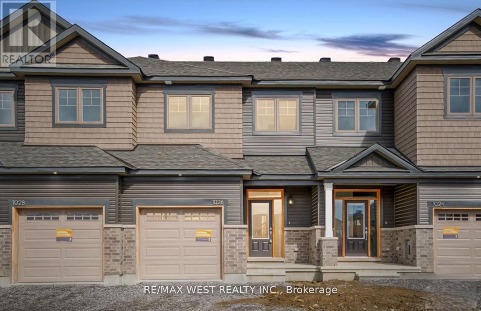 1026 KIJIK CRESCENT, Ottawa, Ontario
