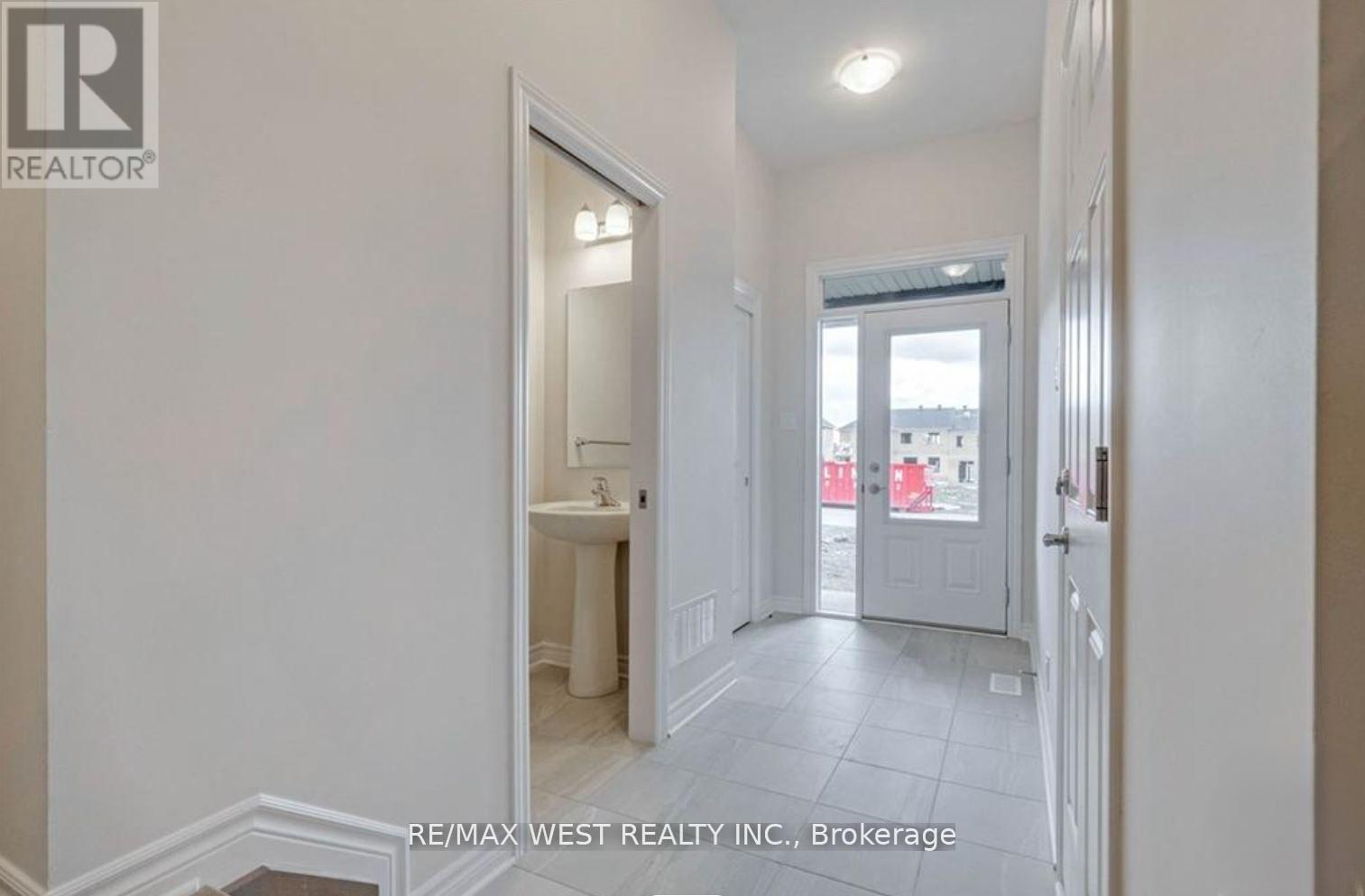 1026 Kijik Crescent, Ottawa, Ontario  K1X 1G6 - Photo 3 - X13239414