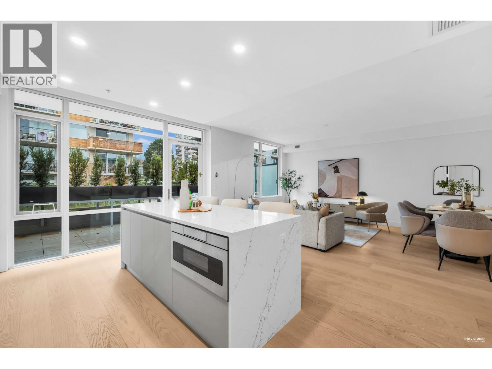 301 1331 Marine Drive, West Vancouver, British Columbia  V7T 1B6 - Photo 25 - R3132136