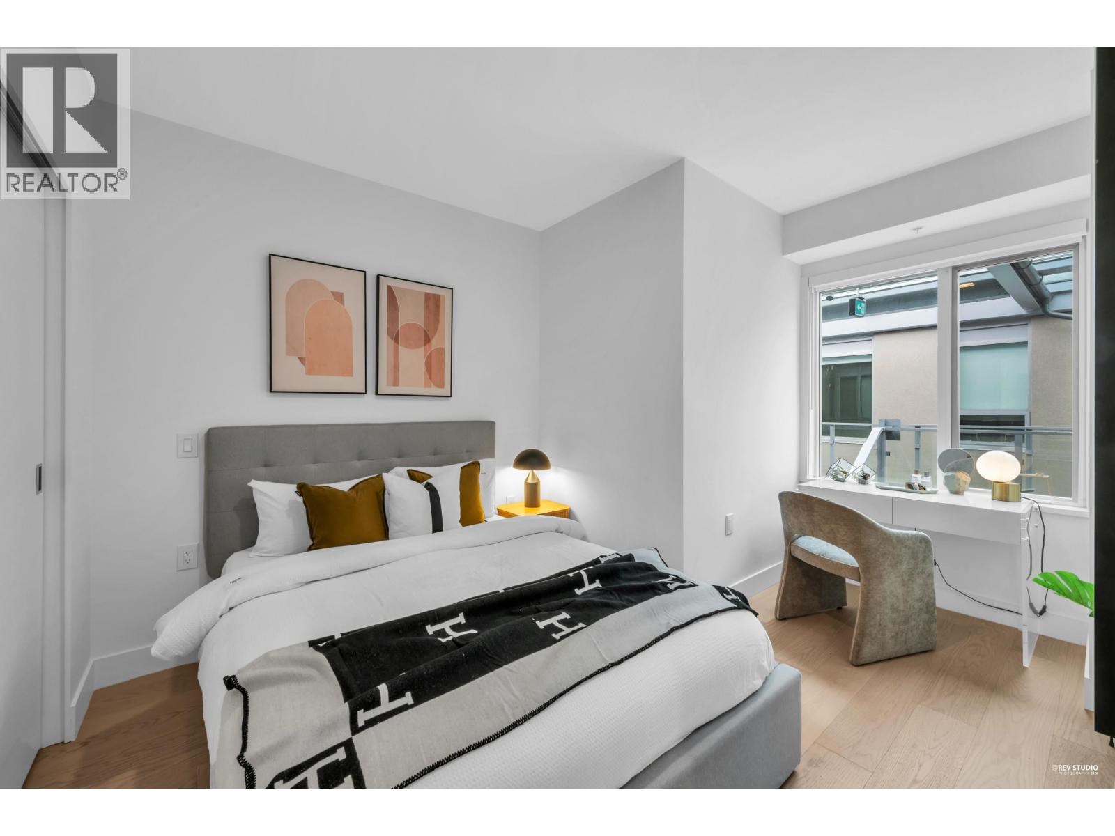 301 1331 Marine Drive, West Vancouver, British Columbia  V7T 1B6 - Photo 9 - R3132136