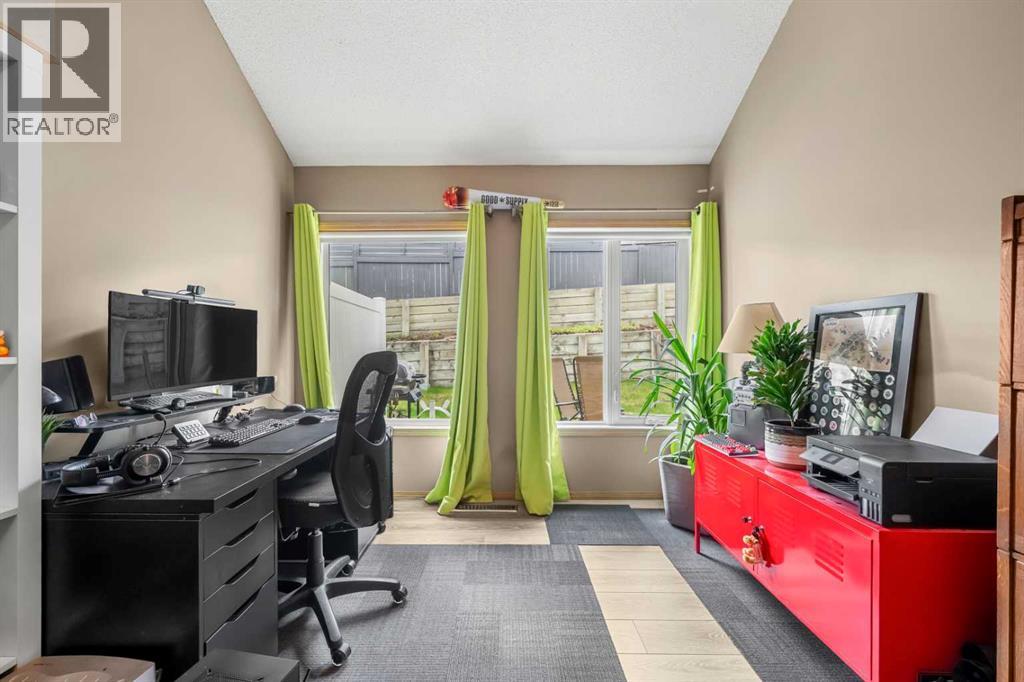 118 Somervale Point Sw, Calgary, Alberta  T2Y 3K4 - Photo 18 - A2316444