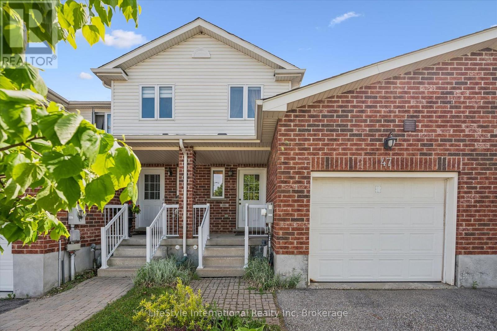 47 Hasler Crescent, Guelph (Pineridge/westminster Woods), Ontario  N1L 1A2 - Photo 1 - X13239670