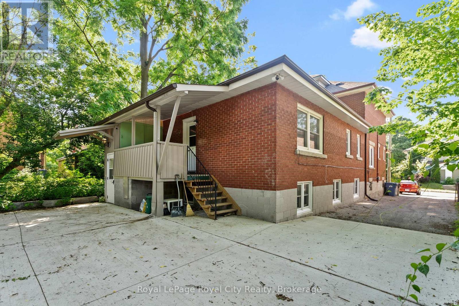 C - 109 Northumberland Street, Guelph (Downtown), Ontario  N1H 3B1 - Photo 2 - X13239764