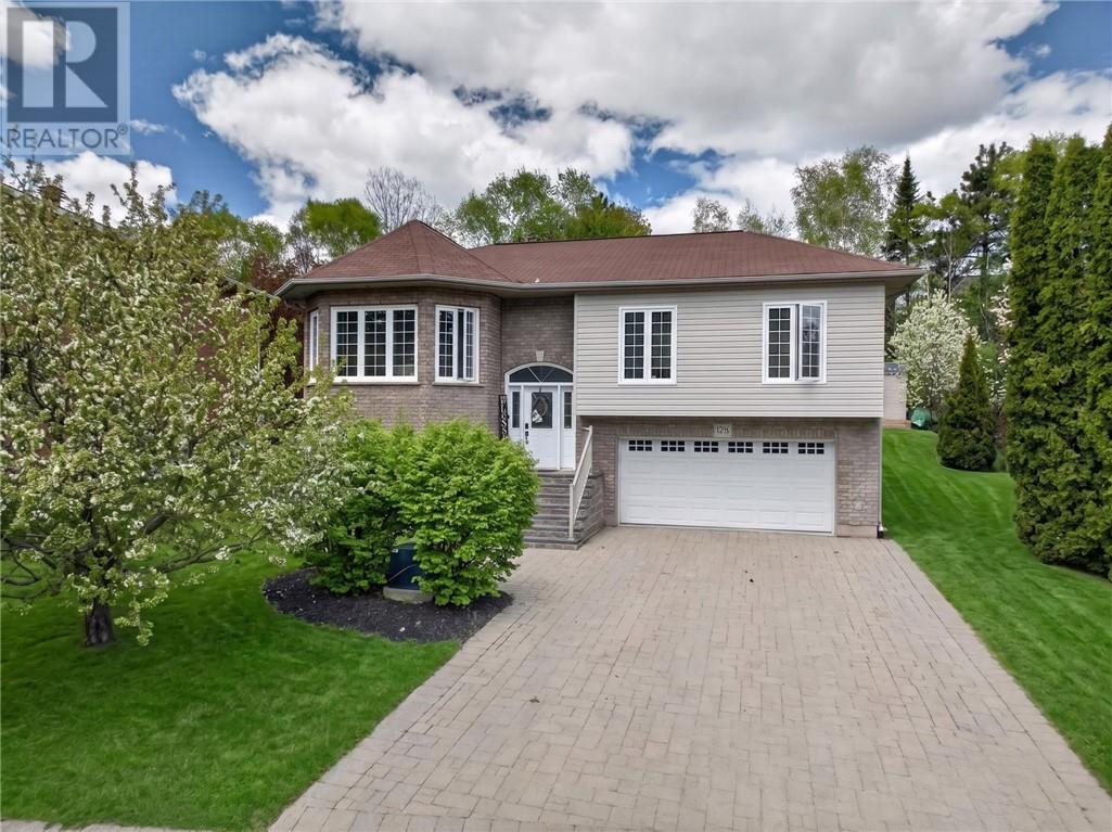 158 Crater Crescent, Sudbury, Ontario  P3E 5Y8 - Photo 2 - 2128113