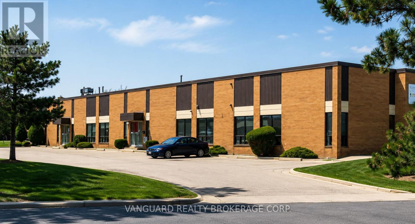 16 - 40 MAGNETIC DRIVE, Toronto, Ontario