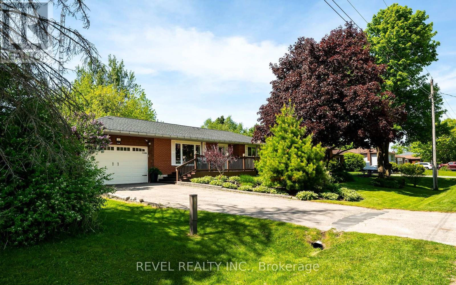 12 VICTORIA BOULEVARD, East Garafraxa, Ontario